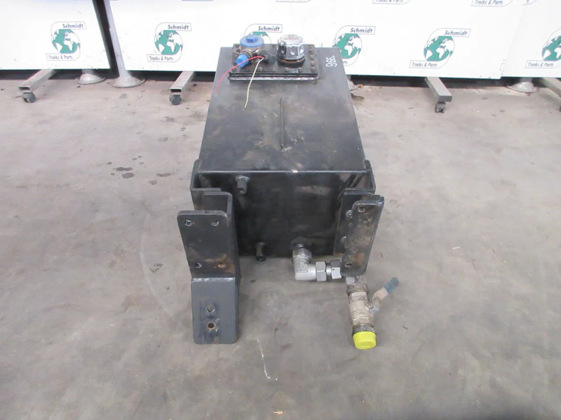 MAN OLIETANK MAN 10X8 WIERDA SYSTEEM MODEL 2020 - Hydraulik für LKW: das Bild 3 MAN OLIETANK MAN 10X8 WIERDA SYSTEEM MODEL 2020 - Hydraulik für LKW: das Bild 3