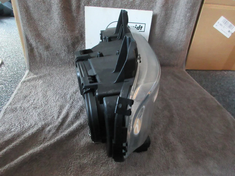 Mercedes-Benz A 973 820 22 61 // A 973 820 23 61 KOPLAMP ATEGO EURO 6 R + L NIEUWE !!! - Hauptscheinwerfer für LKW: das Bild 4 Mercedes-Benz A 973 820 22 61 // A 973 820 23 61 KOPLAMP ATEGO EURO 6 R + L NIEUWE !!! - Hauptscheinwerfer für LKW: das Bild 4