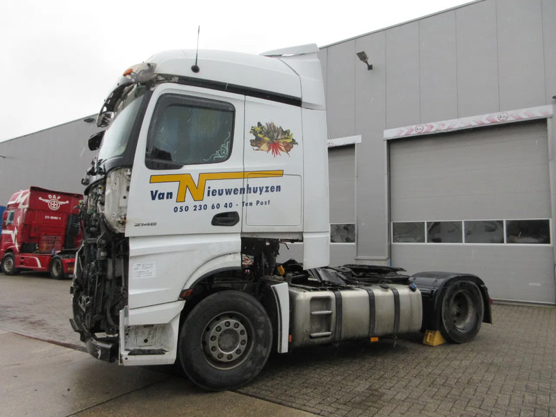 Mercedes-Benz Actros 1848 - Sattelzugmaschine: das Bild 5 Mercedes-Benz Actros 1848 - Sattelzugmaschine: das Bild 5