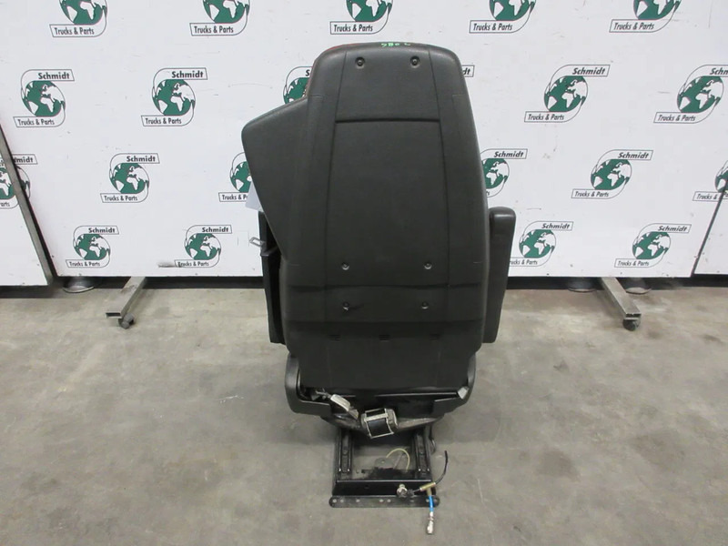 Volvo 22039406 // 84165773// 21210197 // 82201651 STOELEN SET VOLVO FH 460 EURO 6 - Sitz für LKW: das Bild 3 Volvo 22039406 // 84165773// 21210197 // 82201651 STOELEN SET VOLVO FH 460 EURO 6 - Sitz für LKW: das Bild 3