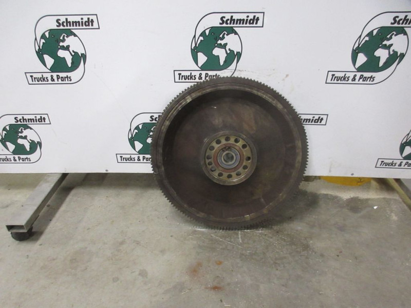 Volvo FM 20589706 VLIEGWIEL EURO 5 - Schwungscheibe für LKW: das Bild 2 Volvo FM 20589706 VLIEGWIEL EURO 5 - Schwungscheibe für LKW: das Bild 2