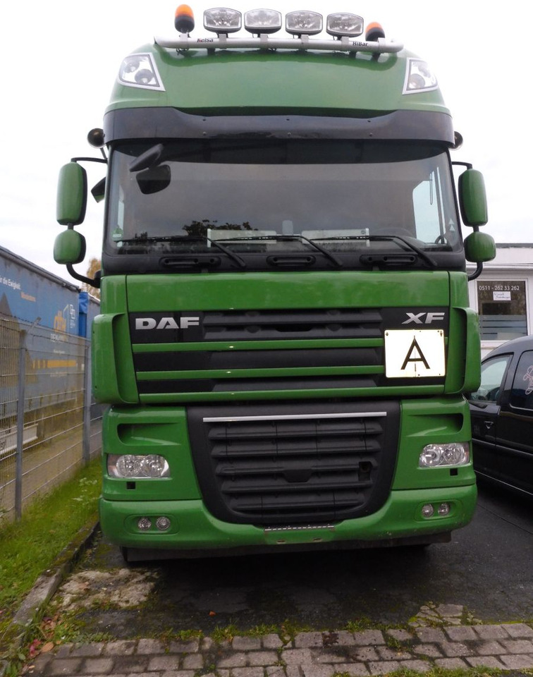 DAF XF 510 aus Werkverkehr 6 x 2 510PS Top-Zustan - Abrollkipper: das Bild 1 DAF XF 510 aus Werkverkehr 6 x 2 510PS Top-Zustan - Abrollkipper: das Bild 1