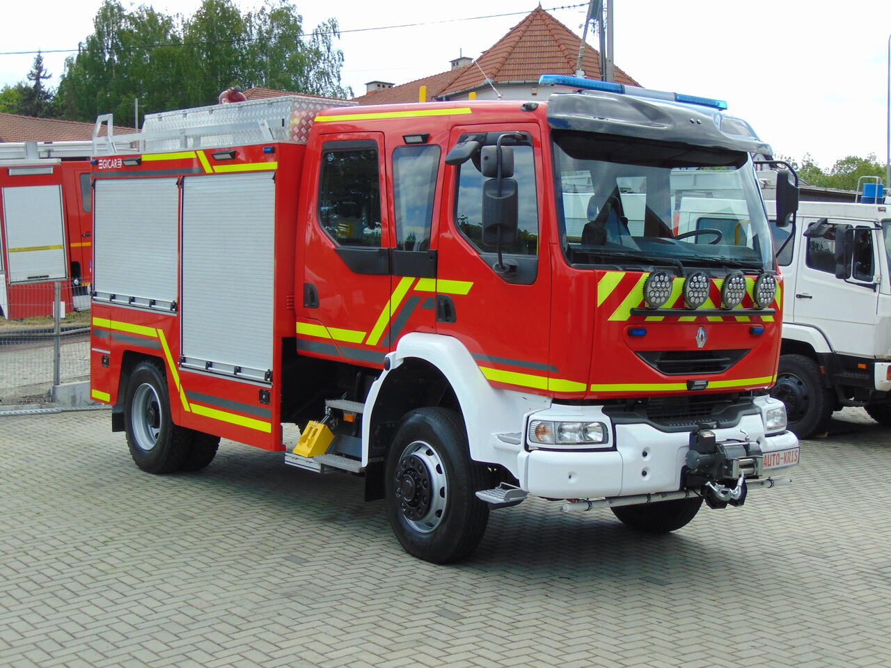 RENAULT Midlum 220dCi 4x4 GICAR - Feuerwehrfahrzeug: das Bild 2 RENAULT Midlum 220dCi 4x4 GICAR - Feuerwehrfahrzeug: das Bild 2