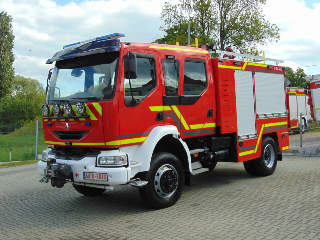 RENAULT Midlum 220dCi 4x4 GICAR - Feuerwehrfahrzeug: das Bild 1 RENAULT Midlum 220dCi 4x4 GICAR - Feuerwehrfahrzeug: das Bild 1