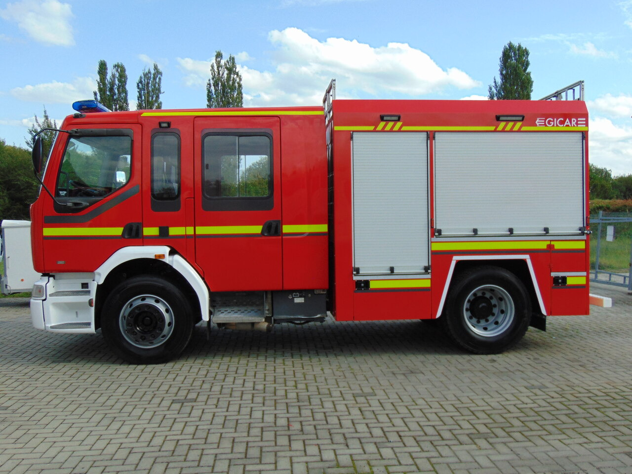 RENAULT Premium 260 GICAR - Feuerwehrfahrzeug: das Bild 5 RENAULT Premium 260 GICAR - Feuerwehrfahrzeug: das Bild 5
