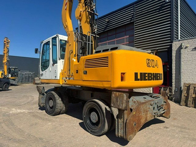 Liebherr A 904 C Litronic - Abrissbagger: das Bild 2 Liebherr A 904 C Litronic - Abrissbagger: das Bild 2