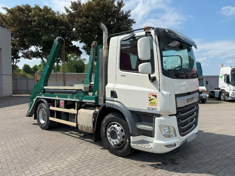 DAF CF410 / ENGINE RUNNING / ONLY:74525 KM / HYVA SKIPLOADER 3250 KG / AIRCO / AUTOMATIC / EURO-6 / 2020 - Absetzkipper: das Bild 2 DAF CF410 / ENGINE RUNNING / ONLY:74525 KM / HYVA SKIPLOADER 3250 KG / AIRCO / AUTOMATIC / EURO-6 / 2020 - Absetzkipper: das Bild 2