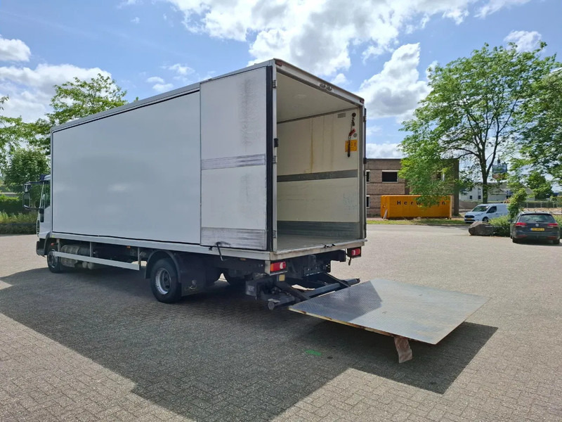 Iveco EuroCargo 120 / COOL TRUCK / CARRIER XARIOS 600 / PLATFORM 2000KG / ONLY:340634 KM / AIRCO / MANUAL / EURO-6 / 2014 - Isotherm LKW: das Bild 3 Iveco EuroCargo 120 / COOL TRUCK / CARRIER XARIOS 600 / PLATFORM 2000KG / ONLY:340634 KM / AIRCO / MANUAL / EURO-6 / 2014 - Isotherm LKW: das Bild 3