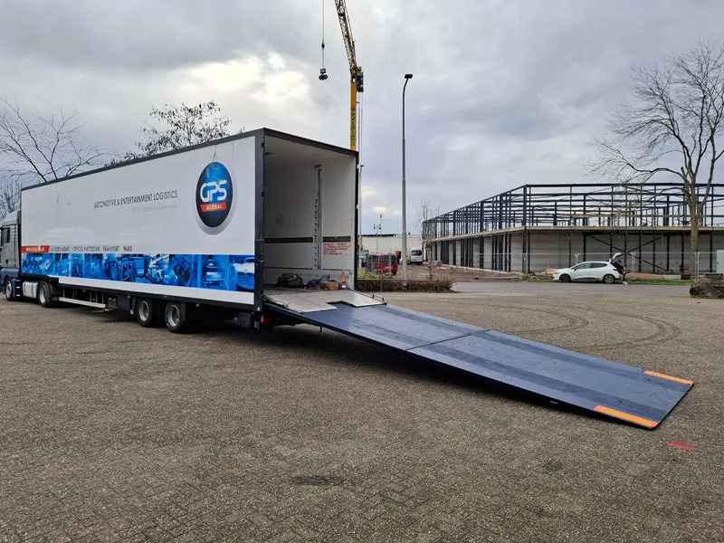 LECI TRAILER SR2E / NL RACE TRAILER / CAR TRANSPORT / 6CARS / 2XLIFT 3TON / WINCH / TUV:27-02-2026 / 2002 - Autotransporter Auflieger: das Bild 4 LECI TRAILER SR2E / NL RACE TRAILER / CAR TRANSPORT / 6CARS / 2XLIFT 3TON / WINCH / TUV:27-02-2026 / 2002 - Autotransporter Auflieger: das Bild 4