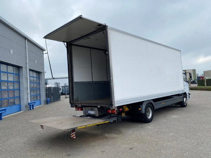 Mercedes-Benz ATEGO 1624 / AUTOMATIC / CLOSED BOX / SIDE DOORS / AIRCO / LWDS / FCW / EURO-6 / 2016 - Koffer LKW: das Bild 4 Mercedes-Benz ATEGO 1624 / AUTOMATIC / CLOSED BOX / SIDE DOORS / AIRCO / LWDS / FCW / EURO-6 / 2016 - Koffer LKW: das Bild 4