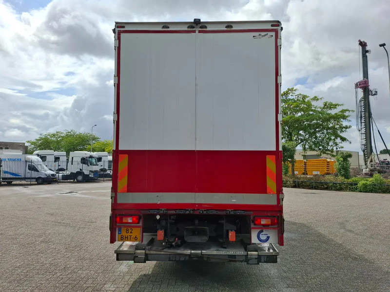 Renault T470 / CLEAN NL TRUCK / TUV:04-11-2025 / SLIDING ROOF / CURTAIN SAILS / SMART TACHO / ACC / LWDS / PLATFORM 2000KG / FRIDGE / AU - Koffer LKW: das Bild 4 Renault T470 / CLEAN NL TRUCK / TUV:04-11-2025 / SLIDING ROOF / CURTAIN SAILS / SMART TACHO / ACC / LWDS / PLATFORM 2000KG / FRIDGE / AU - Koffer LKW: das Bild 4