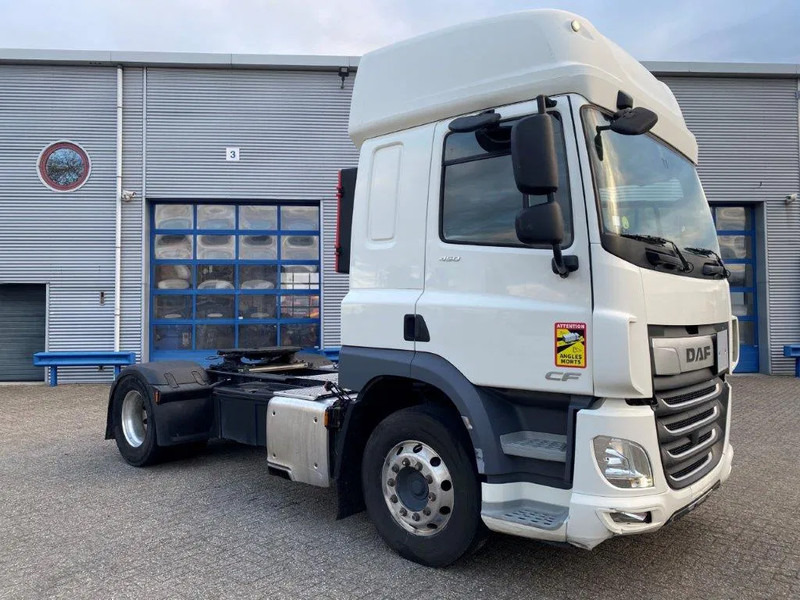 DAF CF450 / ADR / INTARDER / LWDS / ONLY:423325 KM / PARKCOOL / AUTOMATIC / EURO-6 / 2018 - Sattelzugmaschine: das Bild 2 DAF CF450 / ADR / INTARDER / LWDS / ONLY:423325 KM / PARKCOOL / AUTOMATIC / EURO-6 / 2018 - Sattelzugmaschine: das Bild 2