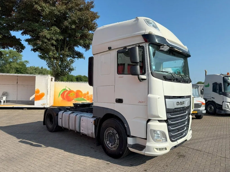 DAF XF106-480 / ENGINE RUNNING / INTARDER / HYDRAULICS / ONLY:280248 KM / PARKCOOL / LWDS / AUTOMATIC / EURO-6 / 2022 - Sattelzugmaschine: das Bild 2 DAF XF106-480 / ENGINE RUNNING / INTARDER / HYDRAULICS / ONLY:280248 KM / PARKCOOL / LWDS / AUTOMATIC / EURO-6 / 2022 - Sattelzugmaschine: das Bild 2