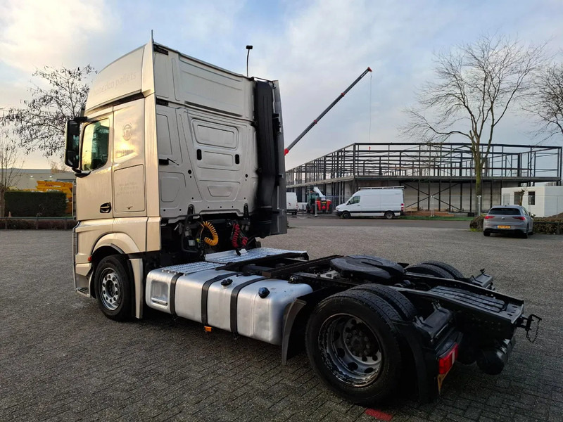 Mercedes-Benz Actros 1842 / NL TRUCK / MEGA / TUV:12-02-2026 / GIGASPACE / ONLY:526303 KM / SMART TACHO / AUTOMATIC / EURO-6 / 2012 - Sattelzugmaschine: das Bild 3 Mercedes-Benz Actros 1842 / NL TRUCK / MEGA / TUV:12-02-2026 / GIGASPACE / ONLY:526303 KM / SMART TACHO / AUTOMATIC / EURO-6 / 2012 - Sattelzugmaschine: das Bild 3