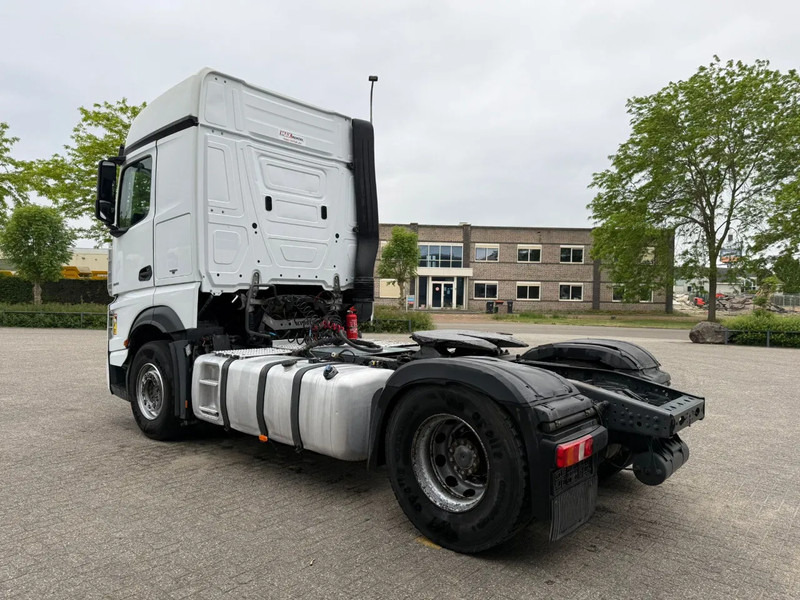Mercedes-Benz Actros 1945 / HYDRAULICS / LWDS / AIRCO / SMART TACHO / 2XBED / FRIDGE / AUTOMATIC / EURO-6 / 2019 - Sattelzugmaschine: das Bild 3 Mercedes-Benz Actros 1945 / HYDRAULICS / LWDS / AIRCO / SMART TACHO / 2XBED / FRIDGE / AUTOMATIC / EURO-6 / 2019 - Sattelzugmaschine: das Bild 3