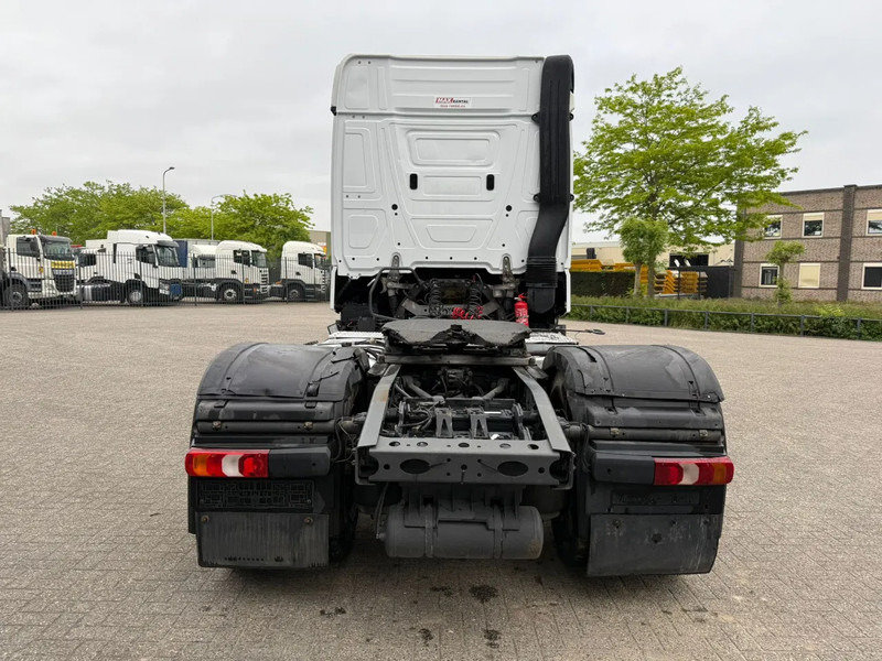 Mercedes-Benz Actros 1945 / HYDRAULICS / LWDS / AIRCO / SMART TACHO / 2XBED / FRIDGE / AUTOMATIC / EURO-6 / 2019 - Sattelzugmaschine: das Bild 4 Mercedes-Benz Actros 1945 / HYDRAULICS / LWDS / AIRCO / SMART TACHO / 2XBED / FRIDGE / AUTOMATIC / EURO-6 / 2019 - Sattelzugmaschine: das Bild 4