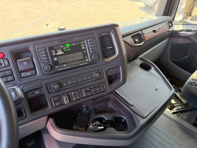 Sattelzugmaschine Scania NGS XT R450 / ENGINE RUNNING / HYDRAULICS / ONLY:343808 KM / AIRCO / AUTOMATIC / EURO-6 / 2021: das Bild 16