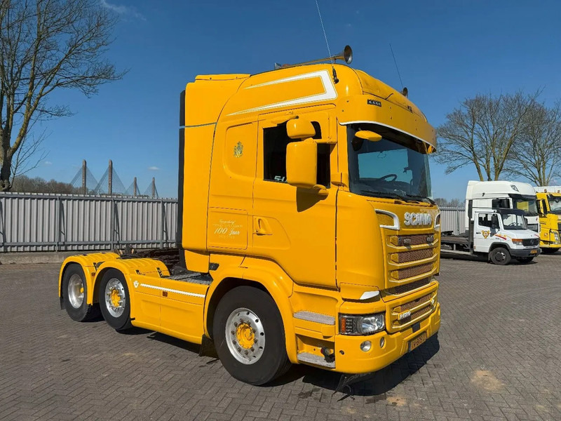 Scania R520 V8 / ENGINE RUNNING / RETARDER / HYDRAULICS / NL TRUCK / LIFT+LENKACHSE / ONLY:717000 KM / EURO-6 /2015 - Sattelzugmaschine: das Bild 2 Scania R520 V8 / ENGINE RUNNING / RETARDER / HYDRAULICS / NL TRUCK / LIFT+LENKACHSE / ONLY:717000 KM / EURO-6 /2015 - Sattelzugmaschine: das Bild 2