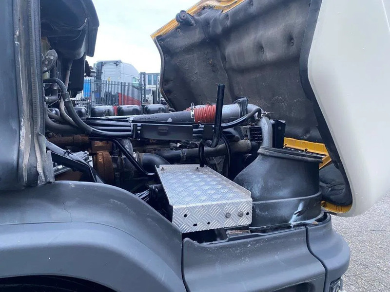 Scania T114-340 / ONLY:207529 KM / GOOD CONDITION / OLD TACHO / MANUAL / EURO-2 / 1998 - Leasing Scania T114-340 / ONLY:207529 KM / GOOD CONDITION / OLD TACHO / MANUAL / EURO-2 / 1998: das Bild 8