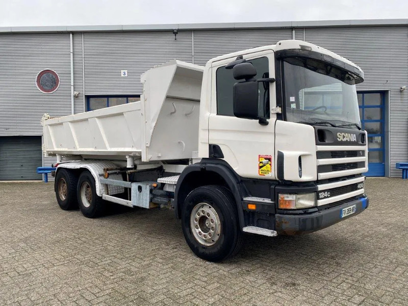 Scania 124-400 / 6X4 / RETARDER / BIG AXLE / FULL STEEL / 2SIDE TIPPER / OLD TACHO / AIRCO / MANUAL / EURO-2 / 2000 - Kipper: das Bild 5 Scania 124-400 / 6X4 / RETARDER / BIG AXLE / FULL STEEL / 2SIDE TIPPER / OLD TACHO / AIRCO / MANUAL / EURO-2 / 2000 - Kipper: das Bild 5