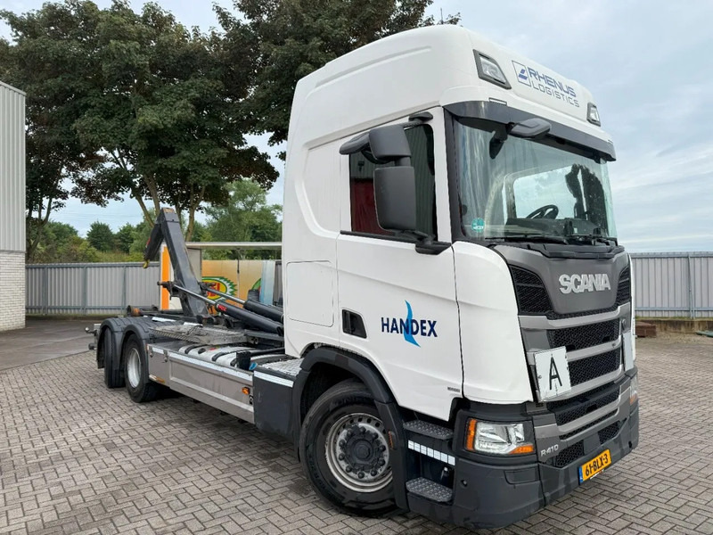 Scania NGS R410 / ENGINE RUNNING / RETARDER / LIFT+LENKACHSE / HIAB 21TON HOOK / NL TRUCK / FRIDGE / EURO-6 / 2019 - Abrollkipper: das Bild 4 Scania NGS R410 / ENGINE RUNNING / RETARDER / LIFT+LENKACHSE / HIAB 21TON HOOK / NL TRUCK / FRIDGE / EURO-6 / 2019 - Abrollkipper: das Bild 4