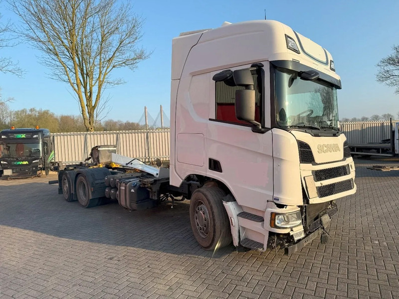 Scania NGS R450 / RETARDER / 6X2 / LIFT+LENKASCHE / GERMAN TRUCK / FULL AIR / 476439 KM / AUTOMATIC / EURO-6 / 2022 - Containerwagen/ Wechselfahrgestell LKW: das Bild 2 Scania NGS R450 / RETARDER / 6X2 / LIFT+LENKASCHE / GERMAN TRUCK / FULL AIR / 476439 KM / AUTOMATIC / EURO-6 / 2022 - Containerwagen/ Wechselfahrgestell LKW: das Bild 2