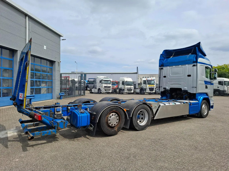 Scania R580 V8 / RETARDER / LIFT+LENKACHSE / FULL-AIR / PLATFORM 2000 KG / LEATHER / AIRCO / AUTOMATIC / EURO-6 / 2015 - Fahrgestell LKW: das Bild 5 Scania R580 V8 / RETARDER / LIFT+LENKACHSE / FULL-AIR / PLATFORM 2000 KG / LEATHER / AIRCO / AUTOMATIC / EURO-6 / 2015 - Fahrgestell LKW: das Bild 5
