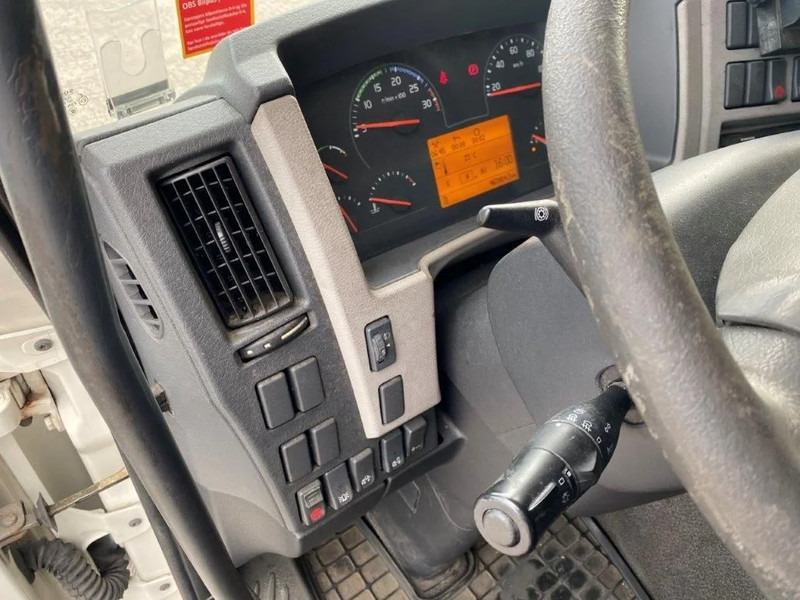 Koffer LKW Volvo FE320 ONLY-463904-KM / CLOSED BOX / LOAD LIFT / AUTOMATIC / SIDE DOORS / EURO-6 / 2014: das Bild 16