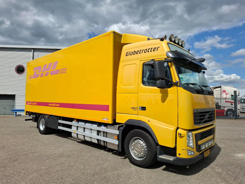 Volvo FH13-420 / NL TRUCK / TUV:29-07-2025 / PLATFORM 2000KG / AIRCO / FRIDGE / AUTOMATIC / EURO-5 / 2010 - Koffer LKW: das Bild 2 Volvo FH13-420 / NL TRUCK / TUV:29-07-2025 / PLATFORM 2000KG / AIRCO / FRIDGE / AUTOMATIC / EURO-5 / 2010 - Koffer LKW: das Bild 2