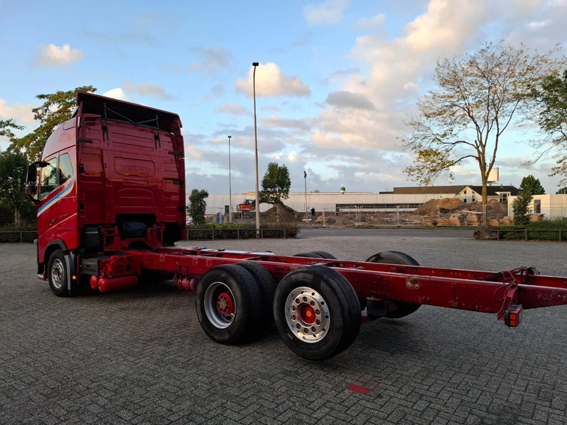 Volvo FH16-750 / BIG AXLE / VEB+ / ONLY:679711 KM / TECHNICAL 70TON / 9TON FRONT AXLE / INLINER / FULL-AIR / AUTOMATIC / EURO-6 / 2018 - Fahrgestell LKW: das Bild 3 Volvo FH16-750 / BIG AXLE / VEB+ / ONLY:679711 KM / TECHNICAL 70TON / 9TON FRONT AXLE / INLINER / FULL-AIR / AUTOMATIC / EURO-6 / 2018 - Fahrgestell LKW: das Bild 3