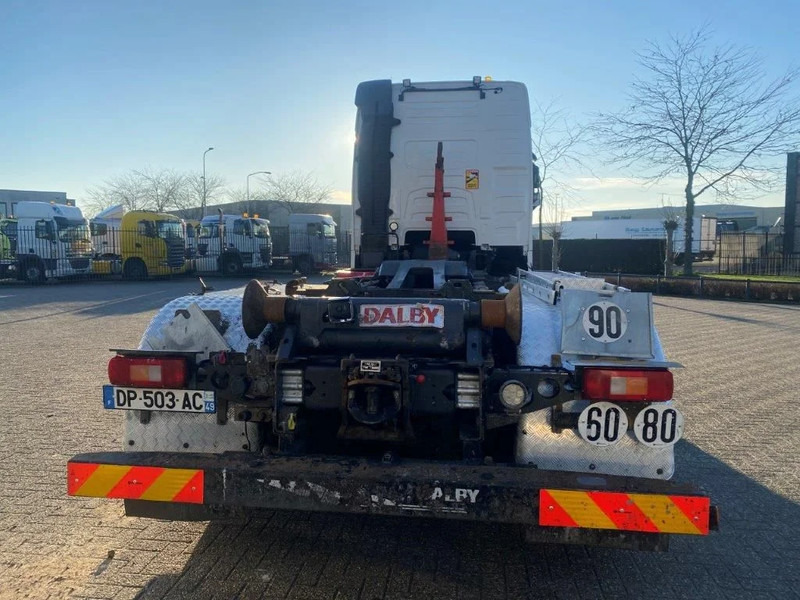 Volvo FH4-460 / VEB / I-PARKCOOL / 9000KG FRONT AXLE / DALBY HOOK 14250KG / AUTOMATIC / EURO-6 / 2015 - Abrollkipper: das Bild 4 Volvo FH4-460 / VEB / I-PARKCOOL / 9000KG FRONT AXLE / DALBY HOOK 14250KG / AUTOMATIC / EURO-6 / 2015 - Abrollkipper: das Bild 4