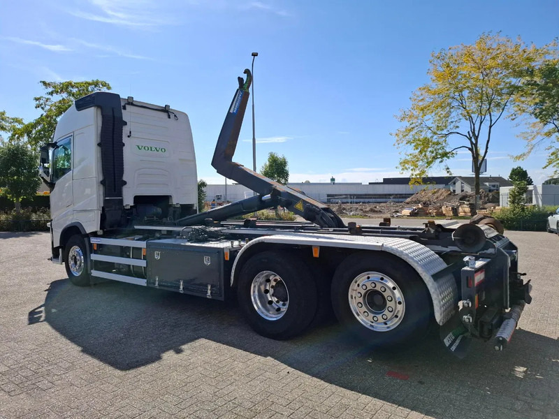 Volvo FH4-500 / VEB+ / HOOK 22 TON / LIFT+LENKACHSE / TUV:02-02-2026 / FULL-AIR / LWDS / NAVI / ALCOA / AUTOMATIC / EURO-6 / 2017 - Abrollkipper: das Bild 5 Volvo FH4-500 / VEB+ / HOOK 22 TON / LIFT+LENKACHSE / TUV:02-02-2026 / FULL-AIR / LWDS / NAVI / ALCOA / AUTOMATIC / EURO-6 / 2017 - Abrollkipper: das Bild 5
