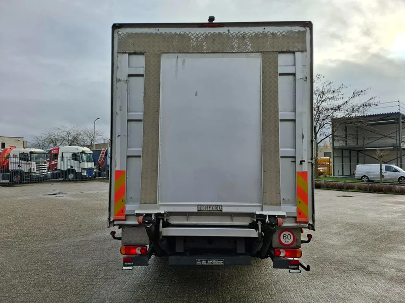 Volvo FL 240 / ONLY:340697 KM / BIG PLATFORM 2TON / TUV:29-01-2026 / LWDS / NAVI / SIDE DOOR / AUTOMATIC / EURO-6 / 2018 - Koffer LKW: das Bild 5 Volvo FL 240 / ONLY:340697 KM / BIG PLATFORM 2TON / TUV:29-01-2026 / LWDS / NAVI / SIDE DOOR / AUTOMATIC / EURO-6 / 2018 - Koffer LKW: das Bild 5