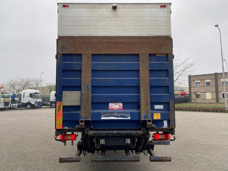 Volvo FM11-330 / LOW KM'S:472120 KM / LWDS / FULL-AIR / NAVI / CURTAIN SAILS / PLATFORM 2500KG / AUTOMATIC / EURO-6 / 2016 - Plane LKW: das Bild 4 Volvo FM11-330 / LOW KM'S:472120 KM / LWDS / FULL-AIR / NAVI / CURTAIN SAILS / PLATFORM 2500KG / AUTOMATIC / EURO-6 / 2016 - Plane LKW: das Bild 4