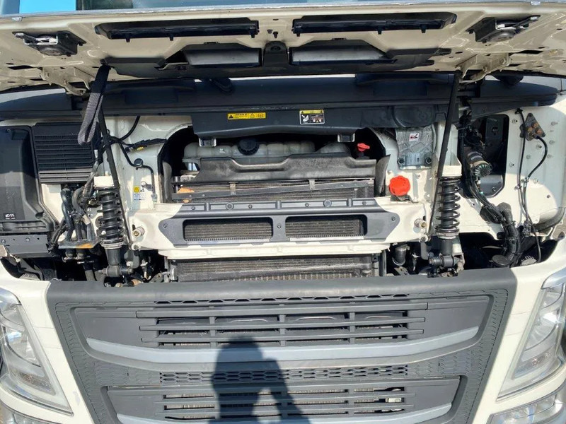 Kühlkoffer LKW Volvo FM4-420 / COMPLETE COOL+FREEZE COMBI / CHEREAU / THROUGH-LOADING SYSTEM / 2XPLATFORM DHOLLANDIA / FREEZING LOCK / AUTOMATIC / EU: das Bild 13 Kühlkoffer LKW Volvo FM4-420 / COMPLETE COOL+FREEZE COMBI / CHEREAU / THROUGH-LOADING SYSTEM / 2XPLATFORM DHOLLANDIA / FREEZING LOCK / AUTOMATIC / EU: das Bild 13