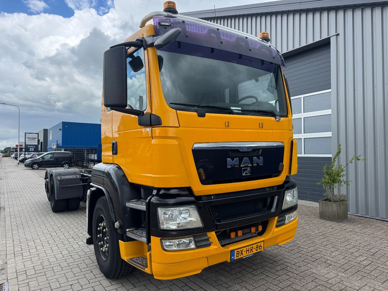 Fahrgestell LKW MAN TGS 26.360 6x2, Manual Gear, Steering Axle: das Bild 7