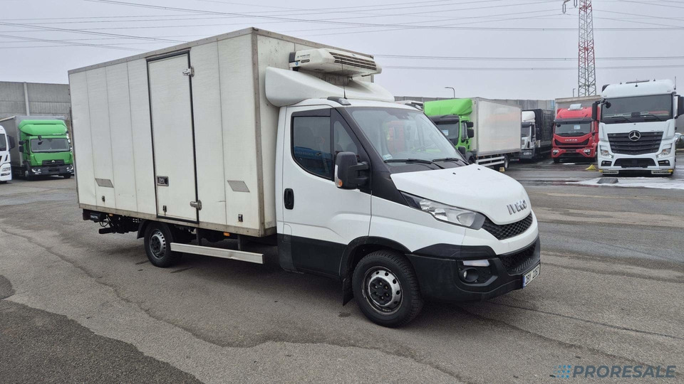 IVECO DAILY 35S11 - mrazírna + elektro agregát THERMO KING V-300 Max + zvedací čelo 750 kg - Kühltransporter: das Bild 1 IVECO DAILY 35S11 - mrazírna + elektro agregát THERMO KING V-300 Max + zvedací čelo 750 kg - Kühltransporter: das Bild 1