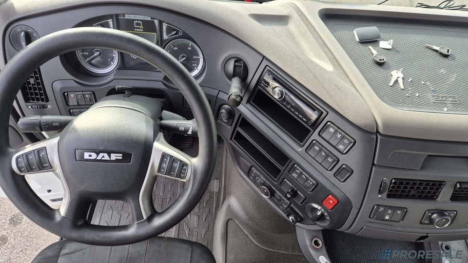 DAF XF 450 FT LOW DECK SSC EURO 6 - Sattelzugmaschine: das Bild 4 DAF XF 450 FT LOW DECK SSC EURO 6 - Sattelzugmaschine: das Bild 4