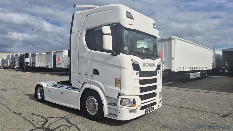 SCANIA S500 N323 NGS TOP LINE LOW DECK EURO 6 - Sattelzugmaschine: das Bild 1 SCANIA S500 N323 NGS TOP LINE LOW DECK EURO 6 - Sattelzugmaschine: das Bild 1