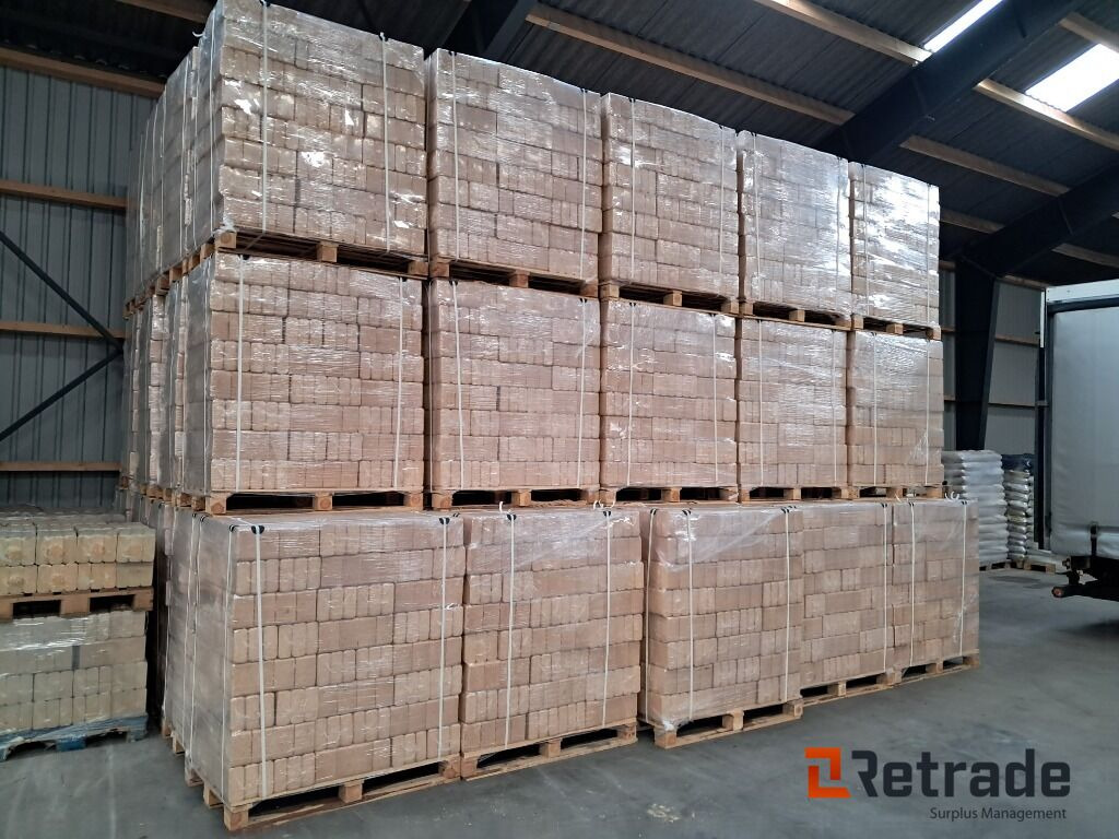 33 paller RUF træbriketter - Werkzeug/ Gerät: das Bild 2 33 paller RUF træbriketter - Werkzeug/ Gerät: das Bild 2