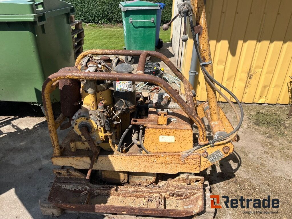 AMMANN DUOMAT pladestamper - Baugeräte: das Bild 2 AMMANN DUOMAT pladestamper - Baugeräte: das Bild 2