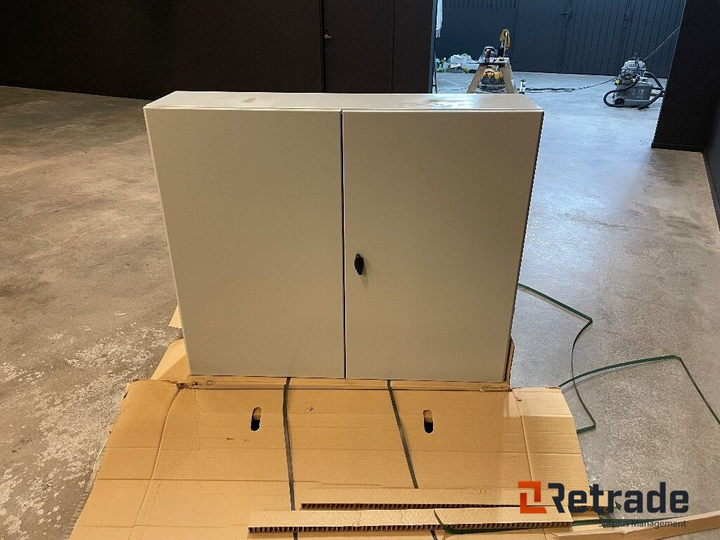 Elskåp Schneider - Baugeräte: das Bild 1 Elskåp Schneider - Baugeräte: das Bild 1