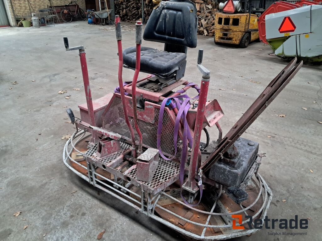 Glittemaskine Allen Engineering Pro 900 - Baugeräte: das Bild 3 Glittemaskine Allen Engineering Pro 900 - Baugeräte: das Bild 3