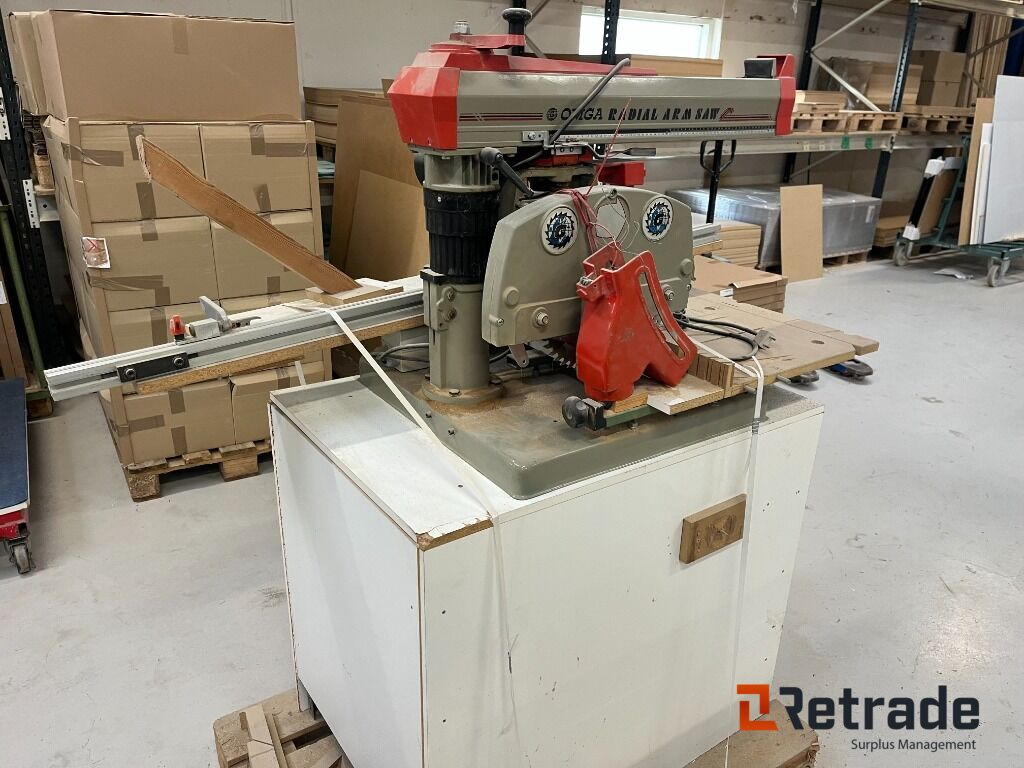 Industrimaskiner OMGA Radial Arm Sav RN 350 Ø 300 Afkorter sav - Industriemaschine: das Bild 4 Industrimaskiner OMGA Radial Arm Sav RN 350 Ø 300 Afkorter sav - Industriemaschine: das Bild 4