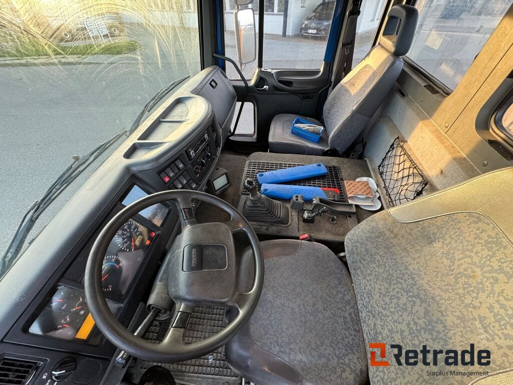 Kranbil VOLVO FL 612 - Pritsche LKW, Autokran: das Bild 5 Kranbil VOLVO FL 612 - Pritsche LKW, Autokran: das Bild 5