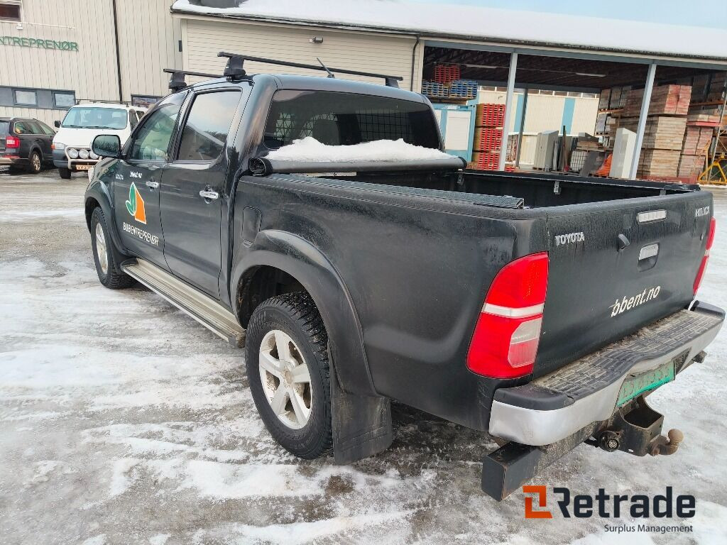 TOYOTA Hilux 4WD - PKW: das Bild 5 TOYOTA Hilux 4WD - PKW: das Bild 5