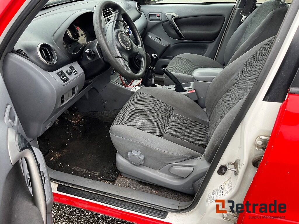 TOYOTA RAV 4 personbil med udrykningsudstyr. - PKW: das Bild 5 TOYOTA RAV 4 personbil med udrykningsudstyr. - PKW: das Bild 5