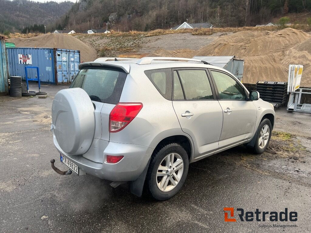 TOYOTA RAV4 /2007/ 1 Eier - PKW: das Bild 4 TOYOTA RAV4 /2007/ 1 Eier - PKW: das Bild 4