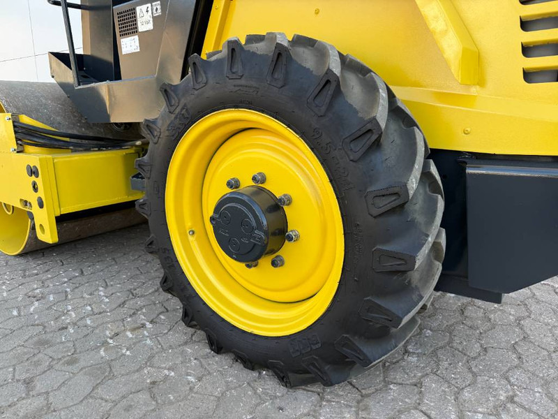 Walzen Bomag BW124DH-3 - Dutch Machine / Only 2104 Hours!: das Bild 19