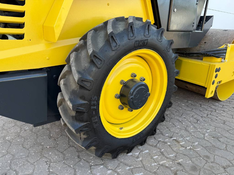 Walzen Bomag BW124DH-3 - Dutch Machine / Only 2104 Hours!: das Bild 20